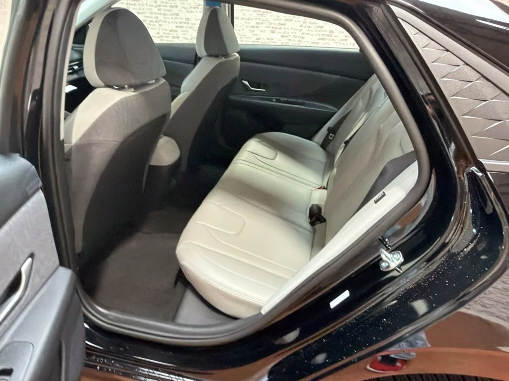 New 2026 Abyss Black Hyundai SEL Sport Plus image 15