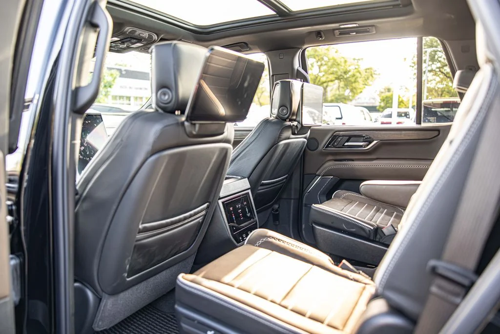 Used 2026 Black GMC Denali Ultimate image 28