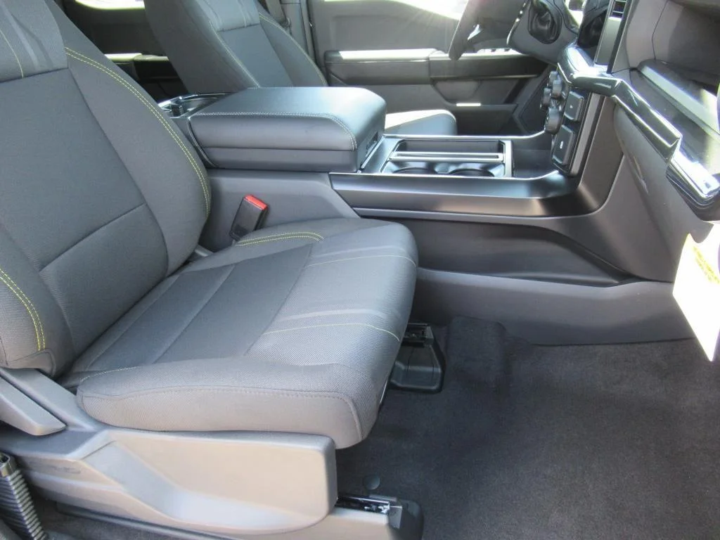 2025 Ford F-150 STX - Photo 10