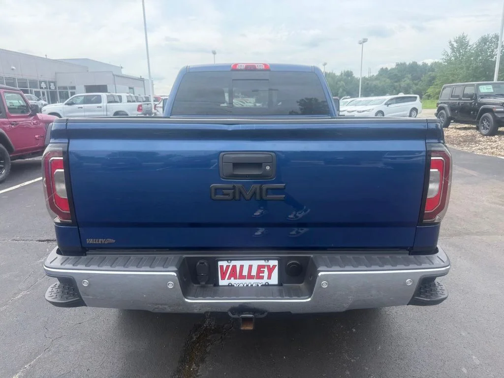 Used 2016 Blue GMC SLT image 5