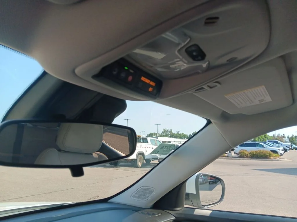 Used 2021 Summit White Chevrolet LT image 16