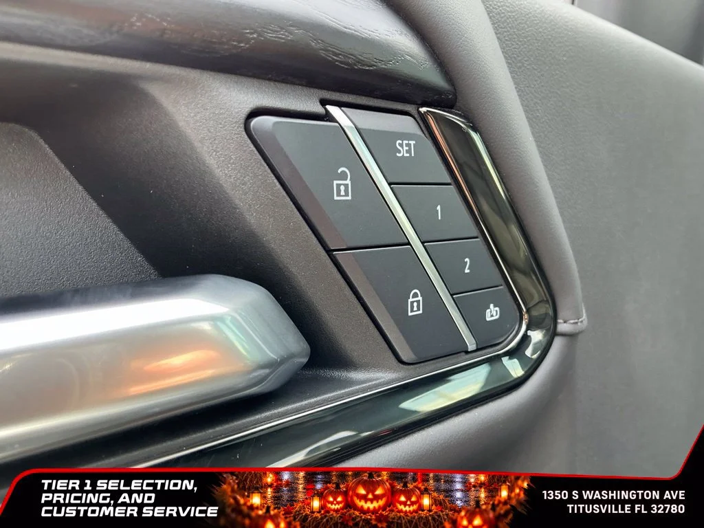 Used 2024 Summit White GMC AT4X image 24