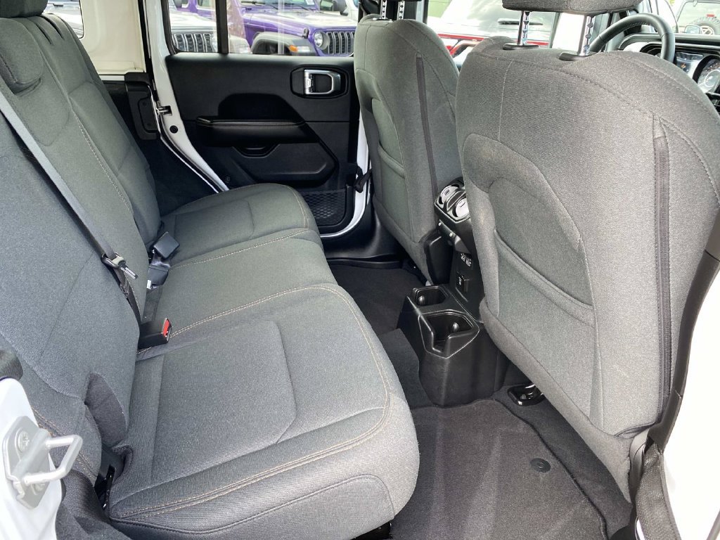 Used 2026 White Jeep Sahara image 24