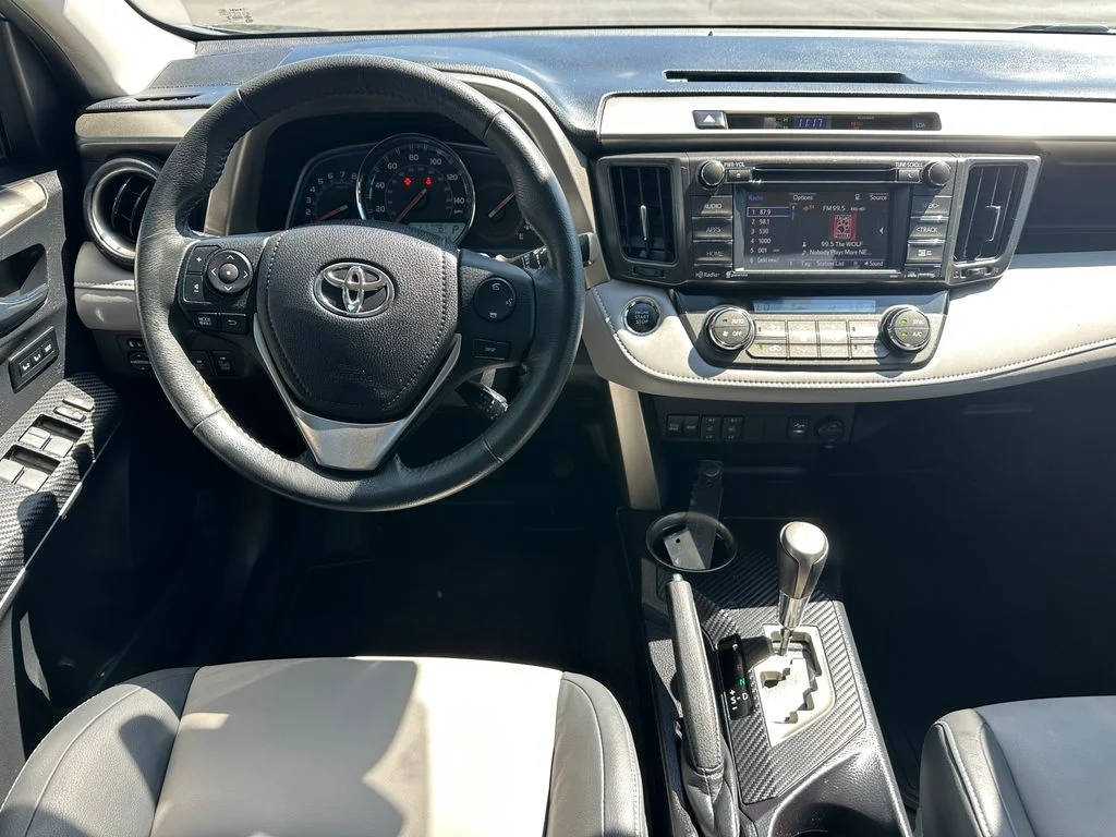 Used 2015 Gray Toyota Limited image 15