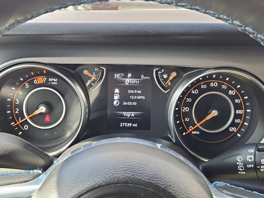 Used 2023 Granite Crystal Metallic Clearcoat Jeep Sport S image 15