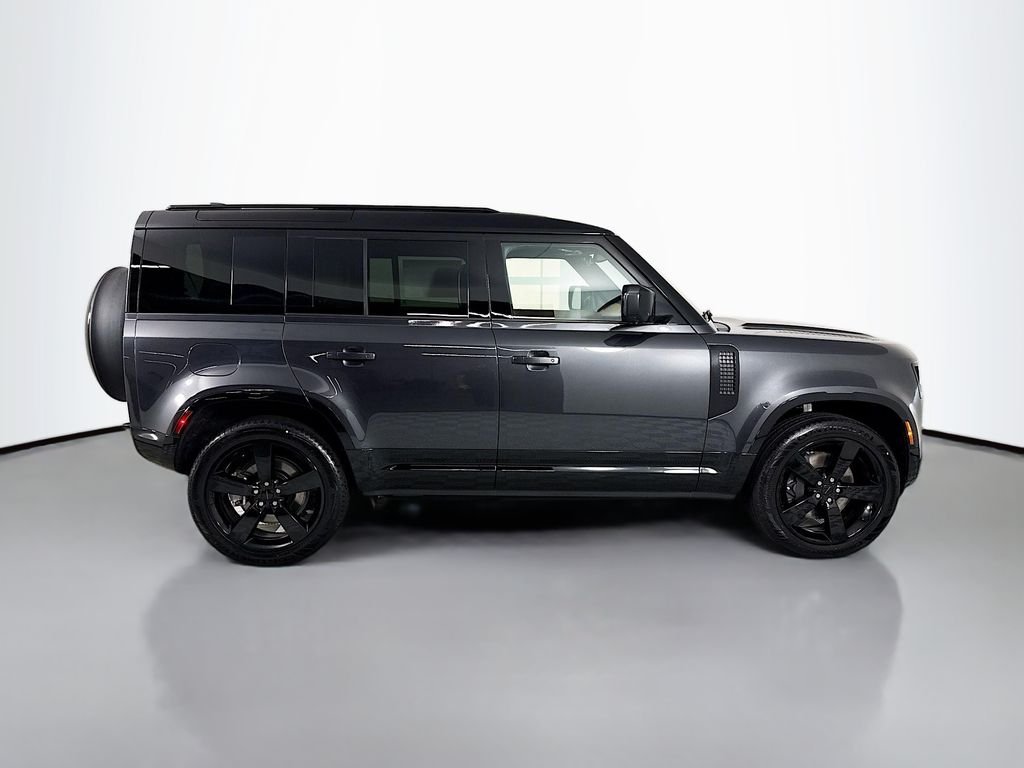 New 2026 Carpathian Grey Land Rover X-Dynamic SE image 8
