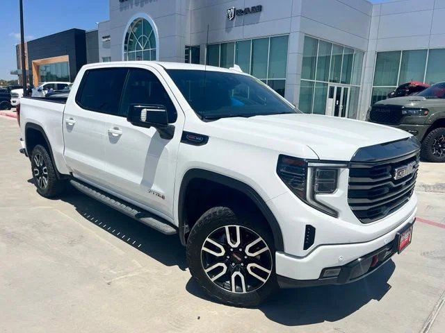 Used 2023 White GMC AT4 image 1