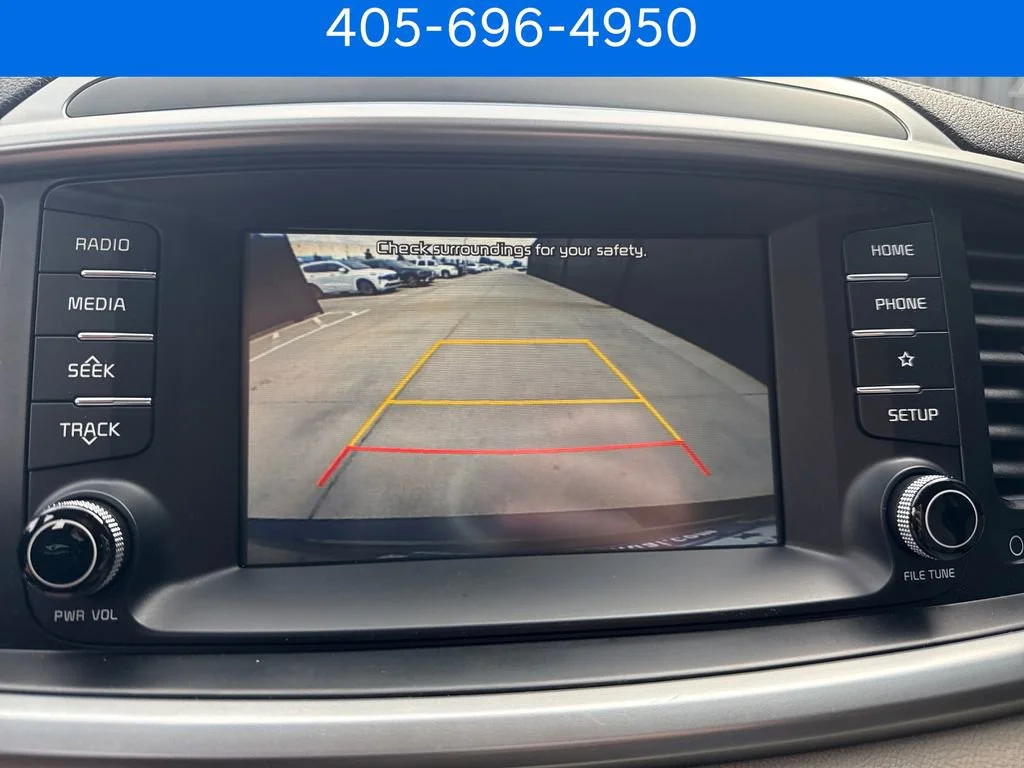 Pre-Owned 2020 Kia Sorento LX
