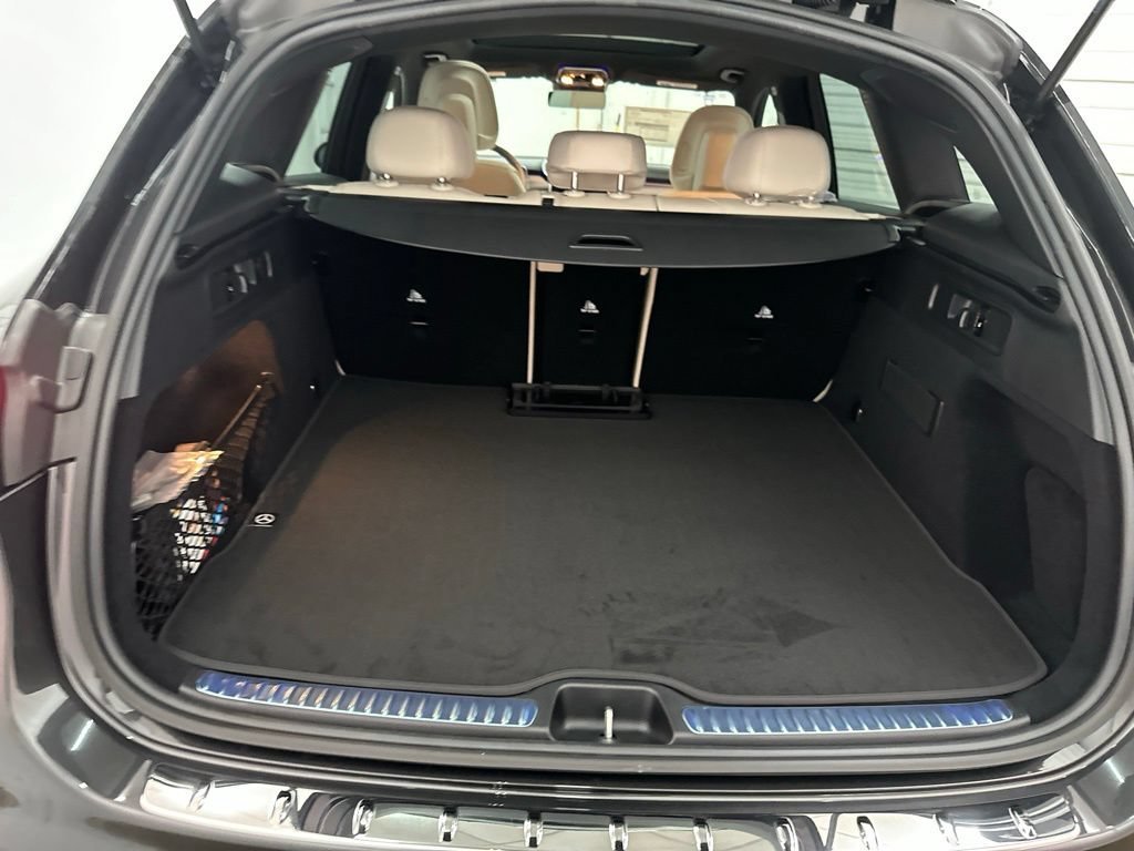 New 2027 Graphite Grey Metallic Mercedes-Benz GLC 300 image 56