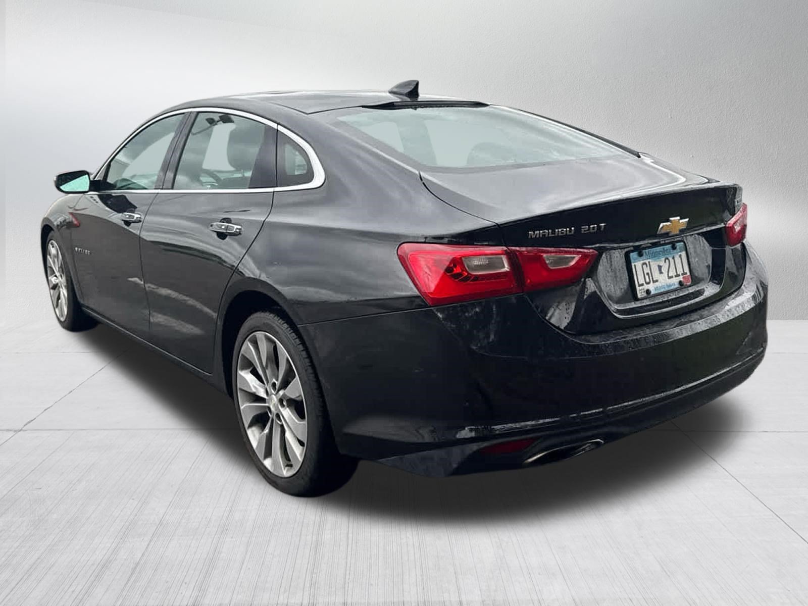 Used 2017 MOSAIC BLACK METALLIC Chevrolet Premier image 5