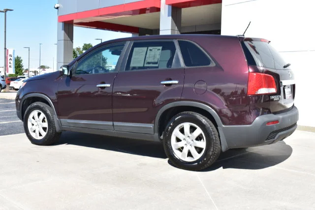 Used 2013 Red Kia LX image 7