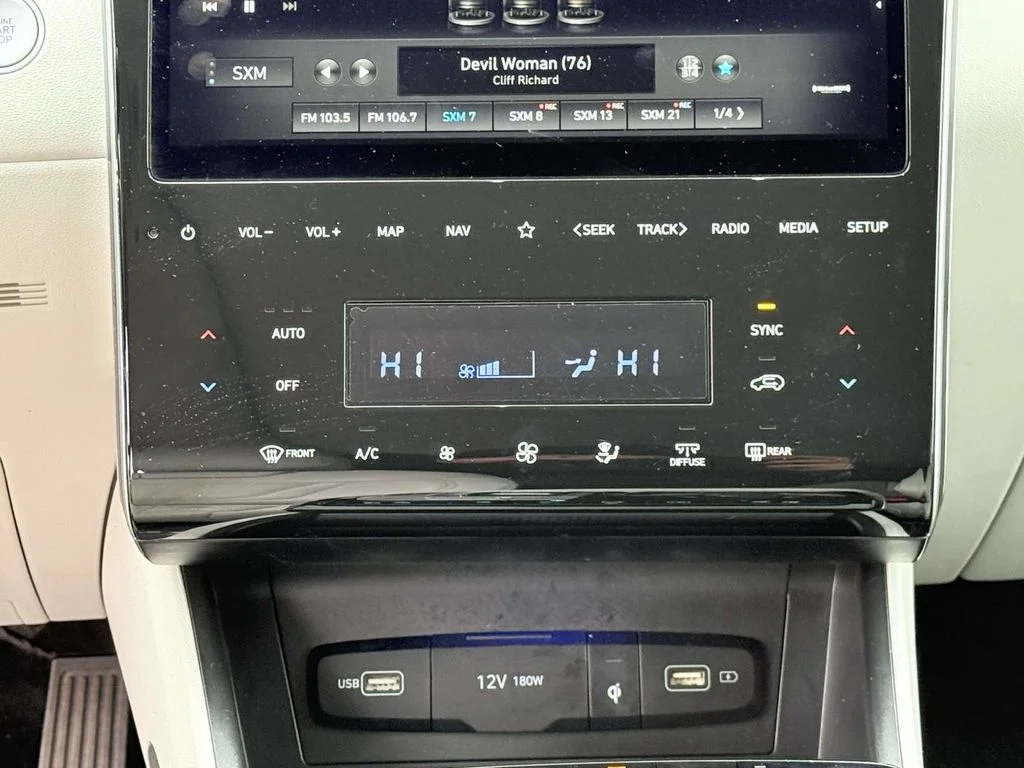 Used 2022 Red Hyundai Limited image 21