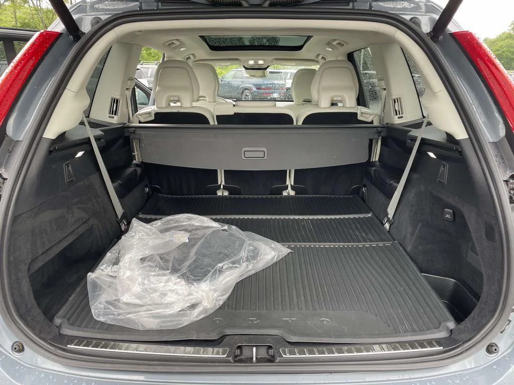 2023 Volvo XC90 Plus - Photo 31