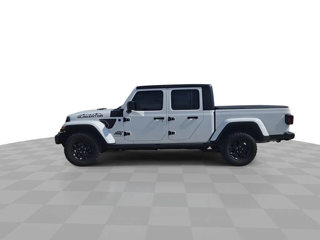Used 2023 White Jeep Willys image 5