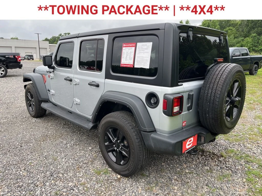 Used 2023 Silver Jeep Altitude image 6