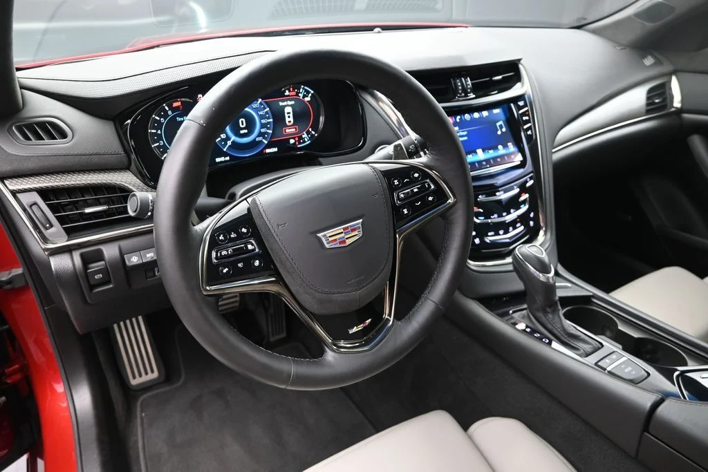 Used 2016 Red Cadillac 2SV image 17