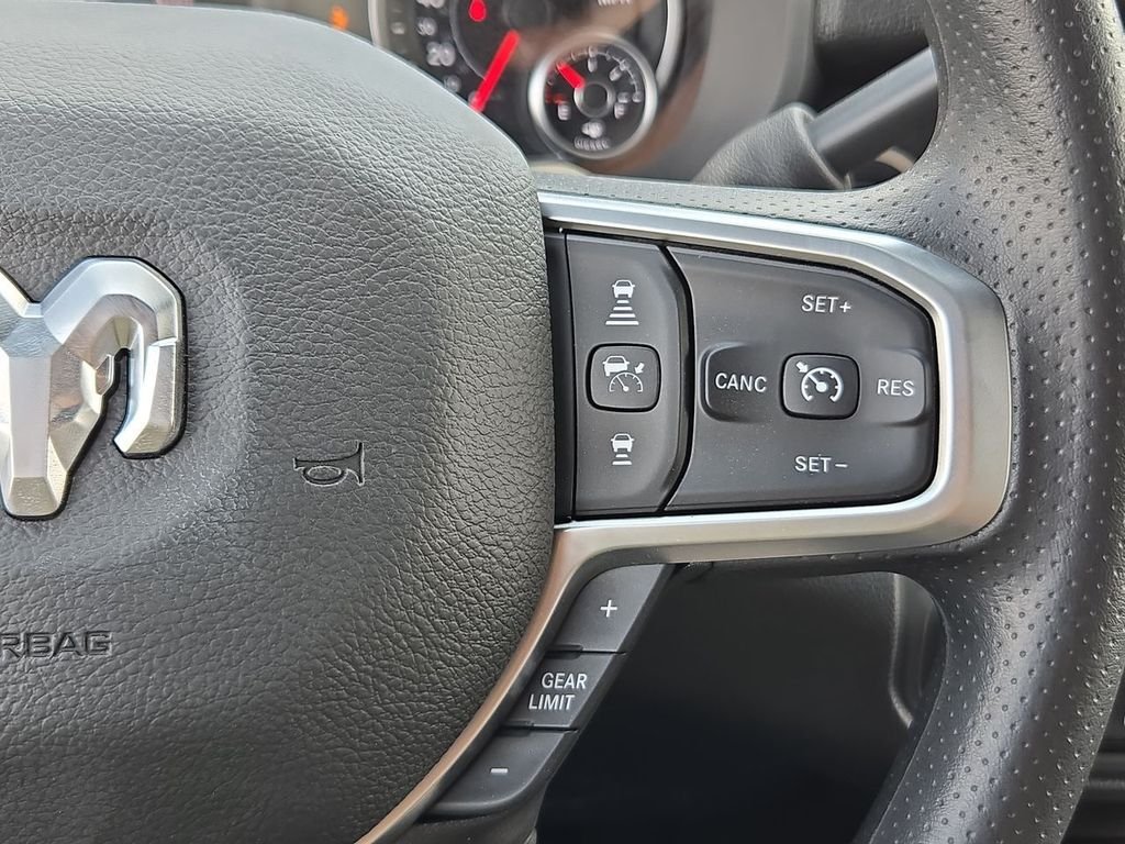 New 2026 Bright White Clearcoat RAM Tradesman image 34