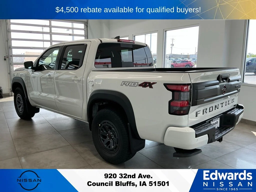 New 2026 White Nissan PRO-4X image 5