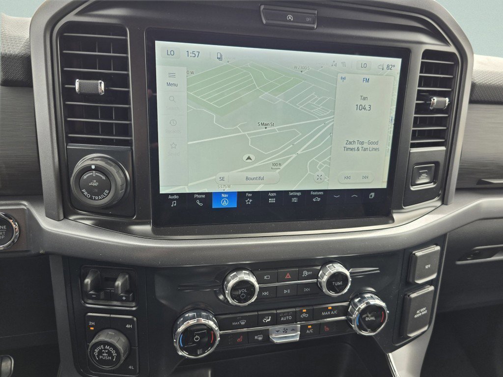 New 2026 Oxford White Ford XLT image 4