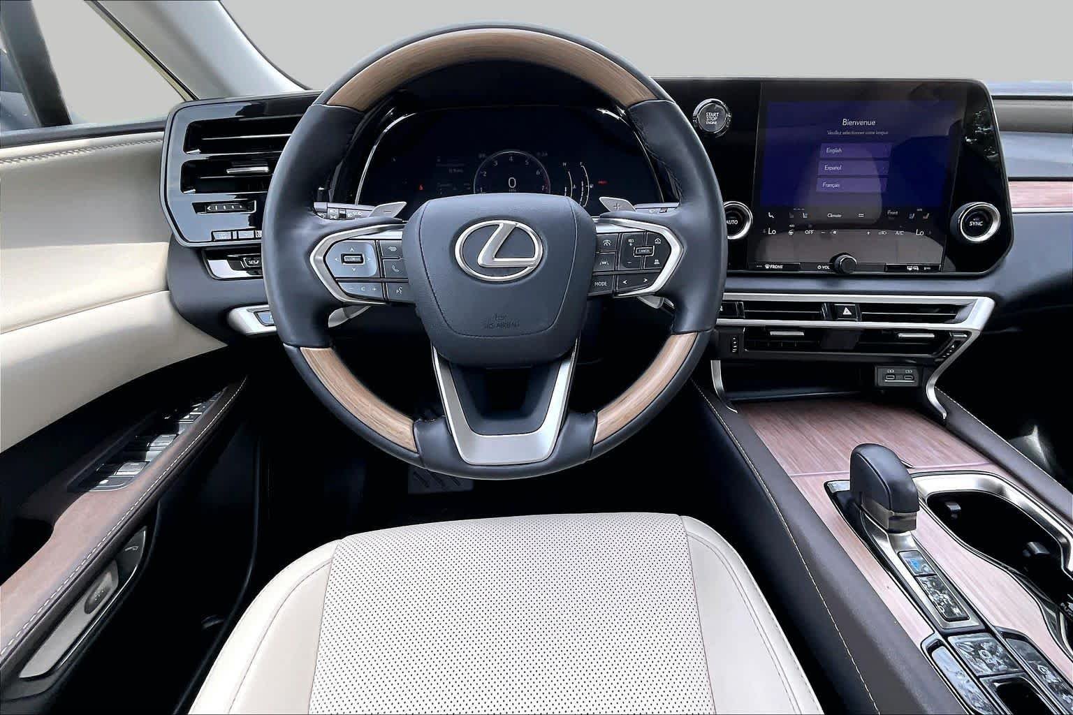 Used 2023 Eminent White Pearl Lexus Premium image 6