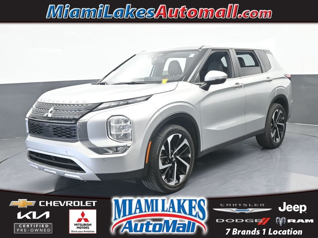 2024 Mitsubishi Outlander SE
