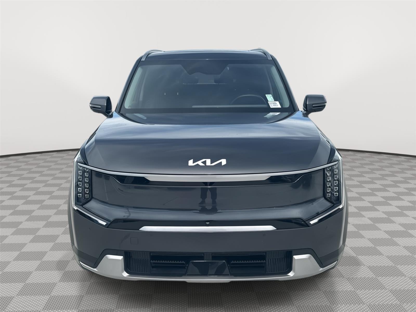 Used 2024 Kia EV9 Land with VIN KNDADFS57R6026786 for sale in Miami, FL