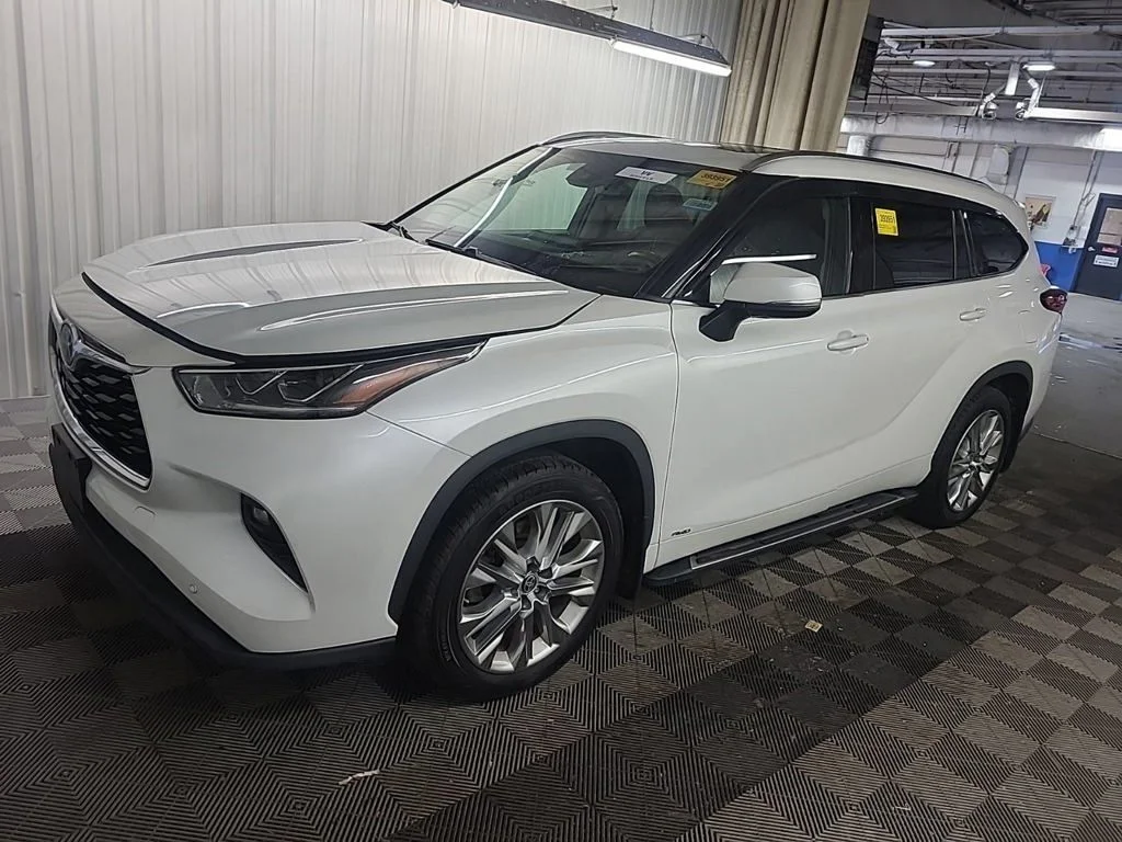 Certified Used 2022 Beige Toyota Limited image 16