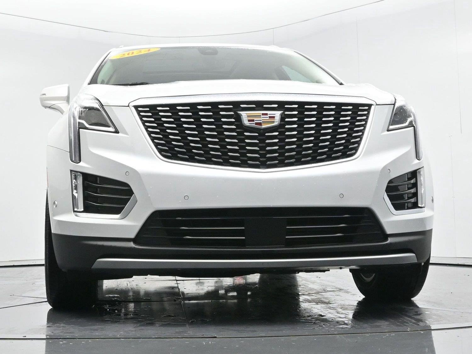 Used 2024 Crystal White Tricoat Cadillac Premium Luxury image 45