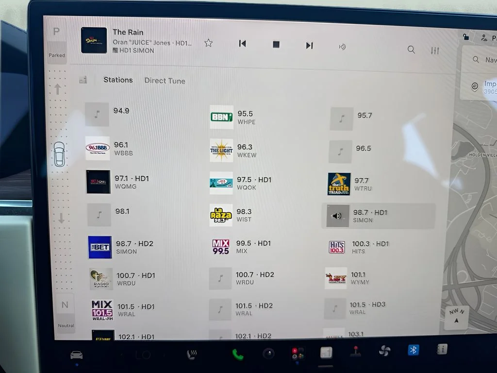 Used 2022 Blue Tesla Base image 16