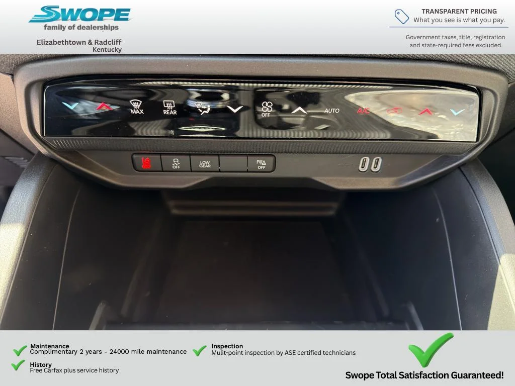 New 2026 Bright White Clear-Coat Exterior Paint Jeep Laredo image 21