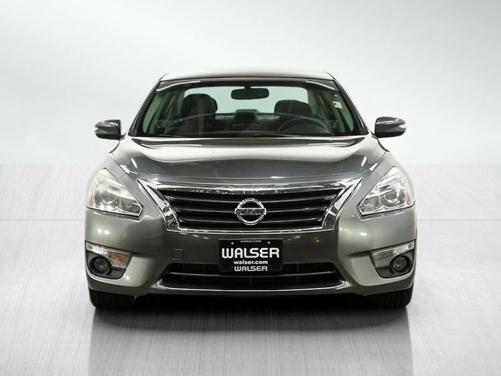 Used 2015 Gun Metallic Nissan 2.5 image 10
