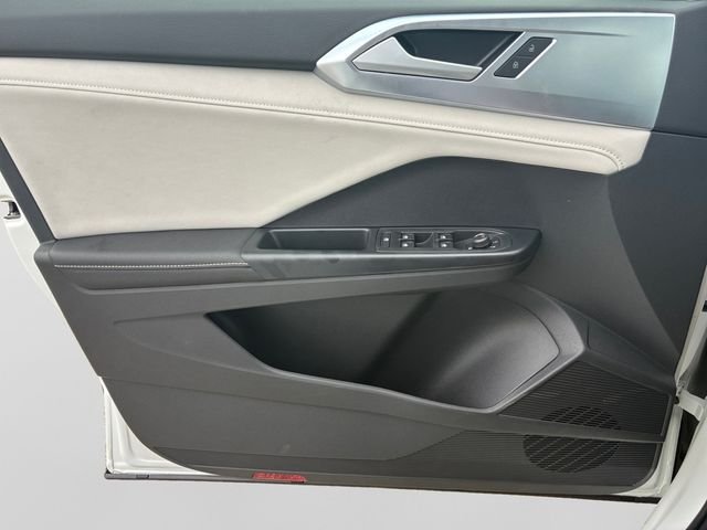 New 2026 Pure White Volkswagen 1.5T SE image 17