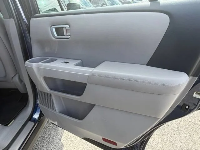 Used 2013 Blue Honda EX-L image 11