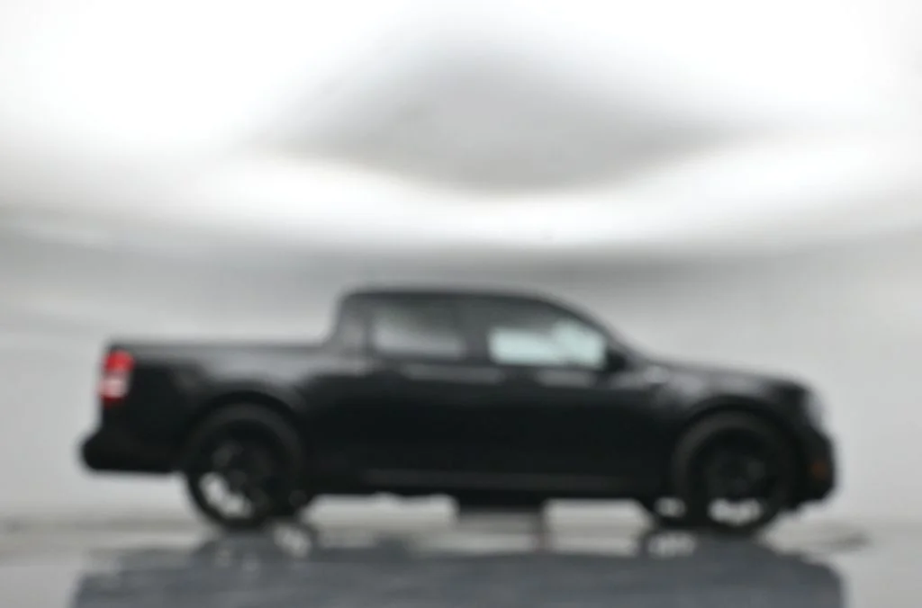 New 2026 Shadow Black Ford XLT image 7