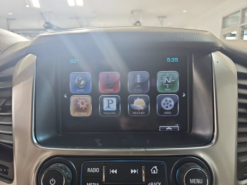 Used 2015 CHAMPAGNE SILVER METALLIC Chevrolet LT image 28