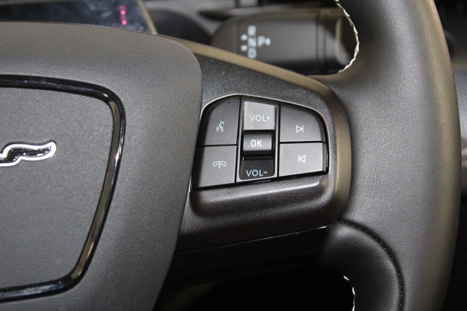 Used 2025 Green Ford GT image 19