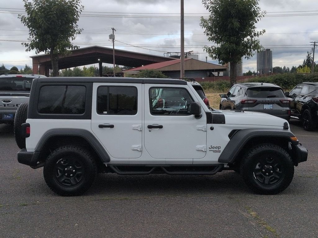 Used 2018 Bright White Clearcoat Jeep Unlimited Sport image 6