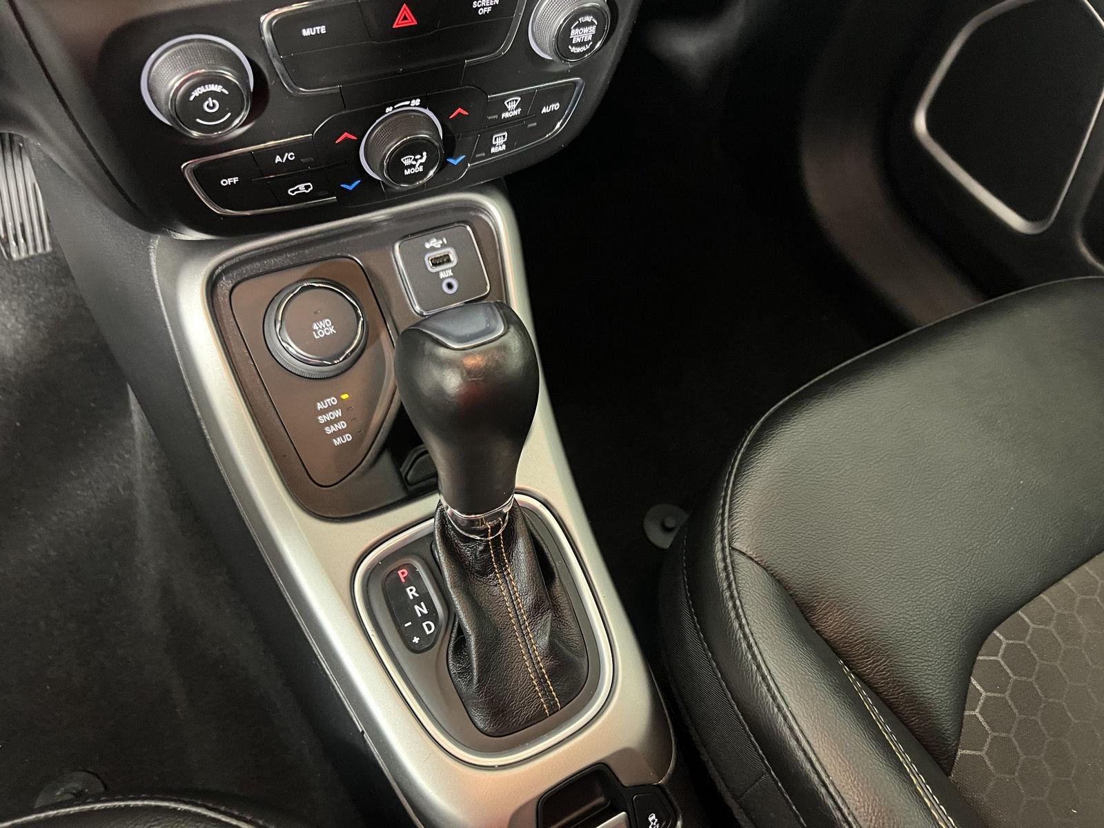 Used 2021 White Clearcoat Jeep Latitude image 22
