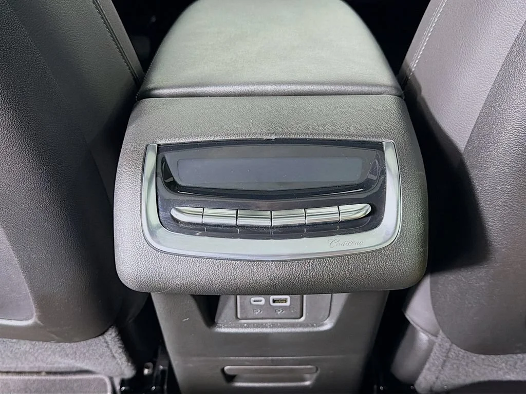 2024 Cadillac XT6 Luxury - Photo 23