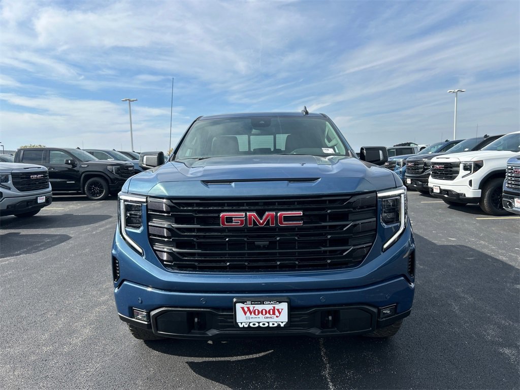 2026 GMC SIERRA - Image 2
