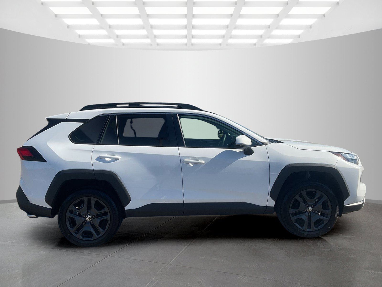 Used 2024 Ice Cap Toyota Adventure image 6