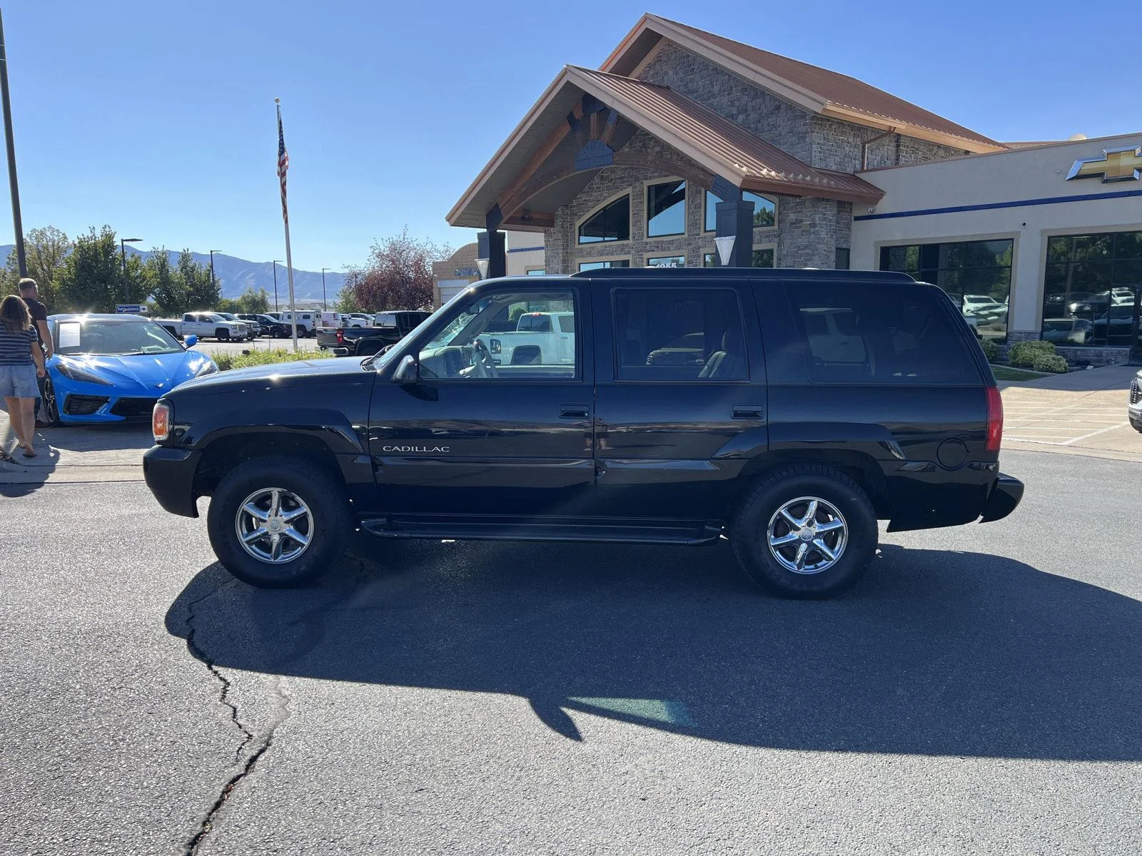 Used 1999 Cadillac Escalade Base with VIN 1GYEK13R5XR408865 for sale in Logan, UT