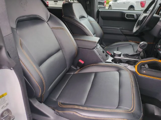 Used 2024 White Ford Badlands image 35