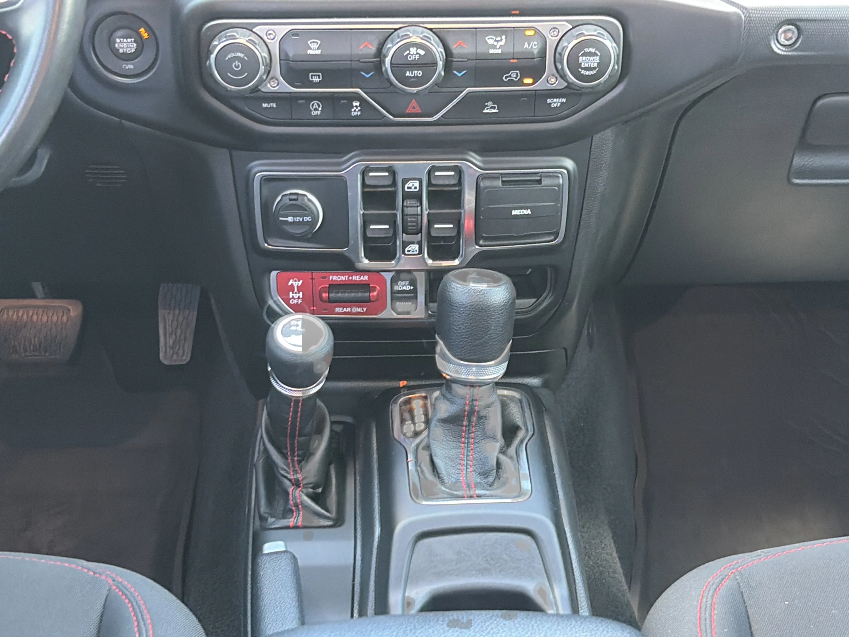 Used 2022 Hydro Blue Pearlcoat Jeep Unlimited Rubicon image 16