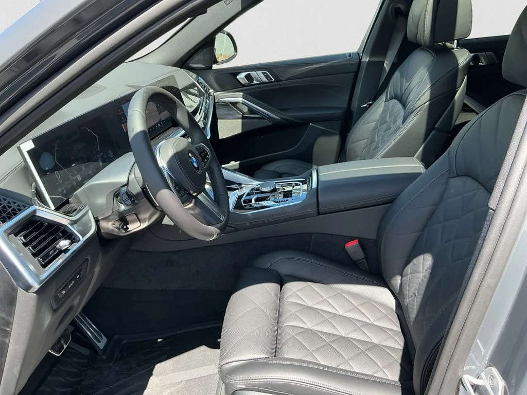 New 2026 Gray BMW xDrive40i image 10