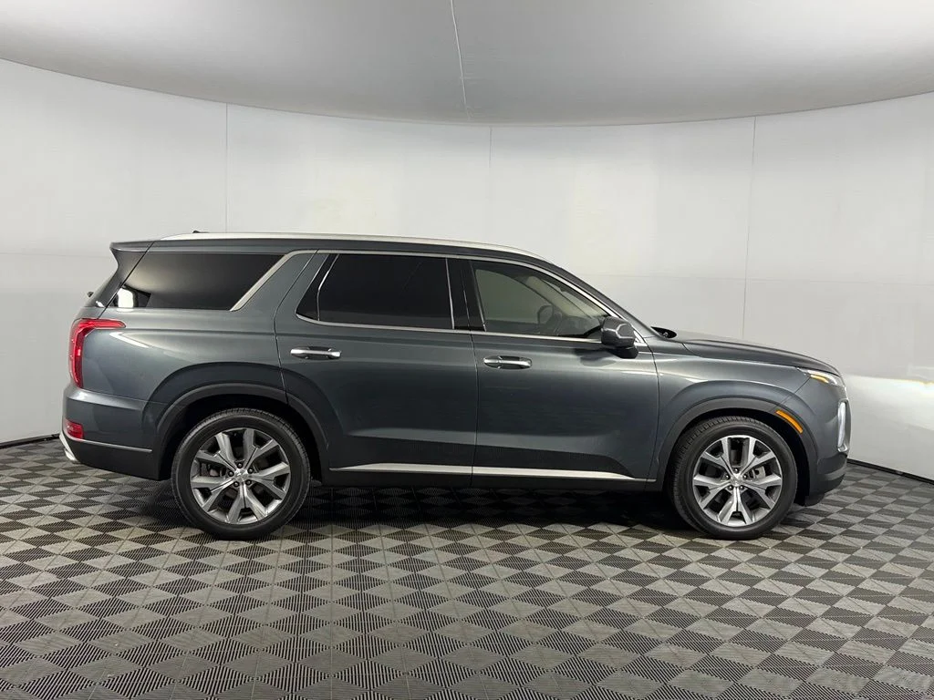 Certified Used 2022 Gray Hyundai SEL image 7