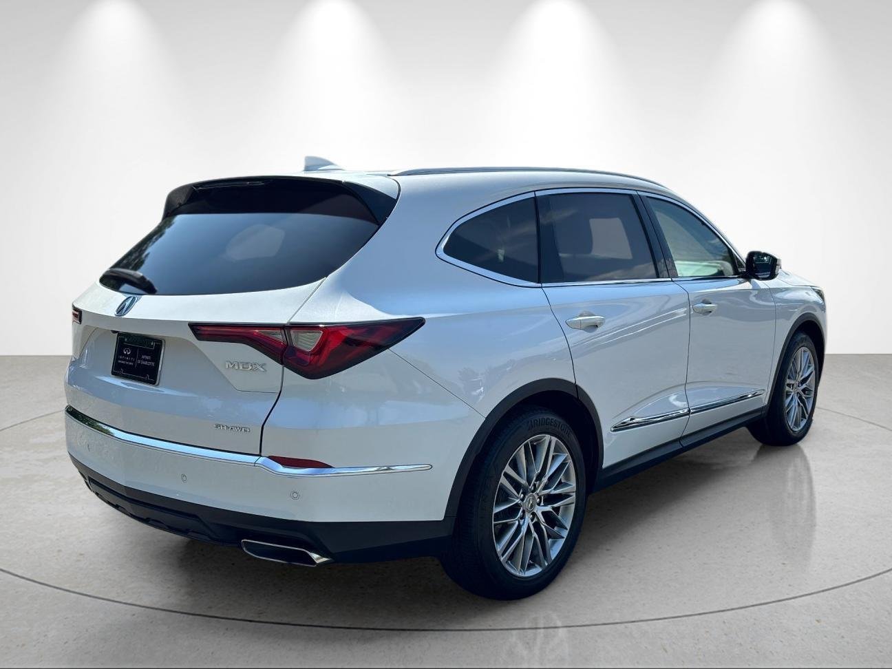 Used 2023 Platinum White Pearl Acura w/Advance Package image 5