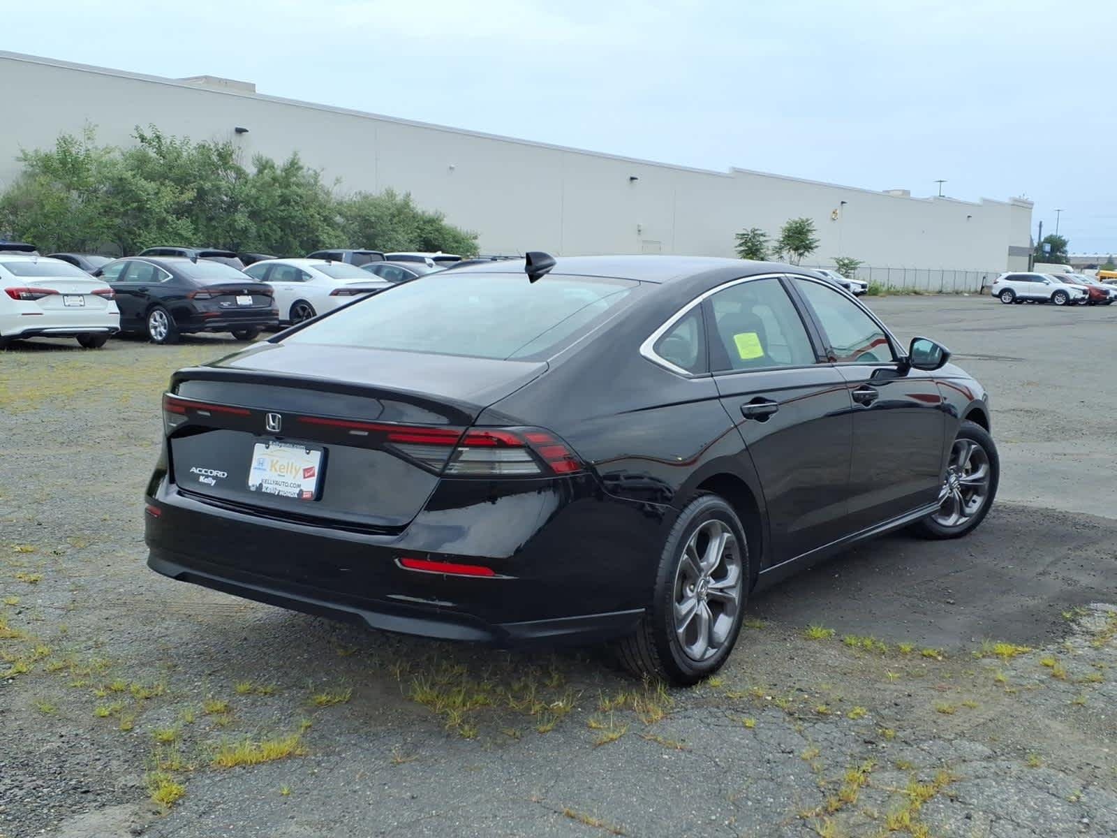 Certified Used 2024 Crystal Black Pearl Honda EX image 5
