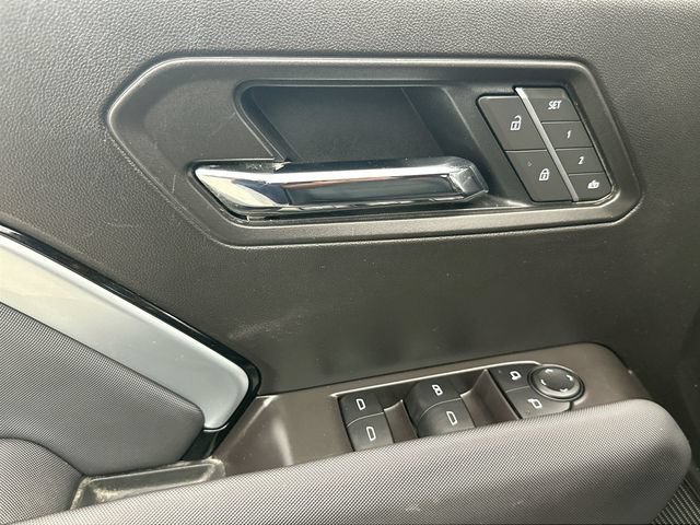 Certified Used 2025 Black Chevrolet Z71 image 22