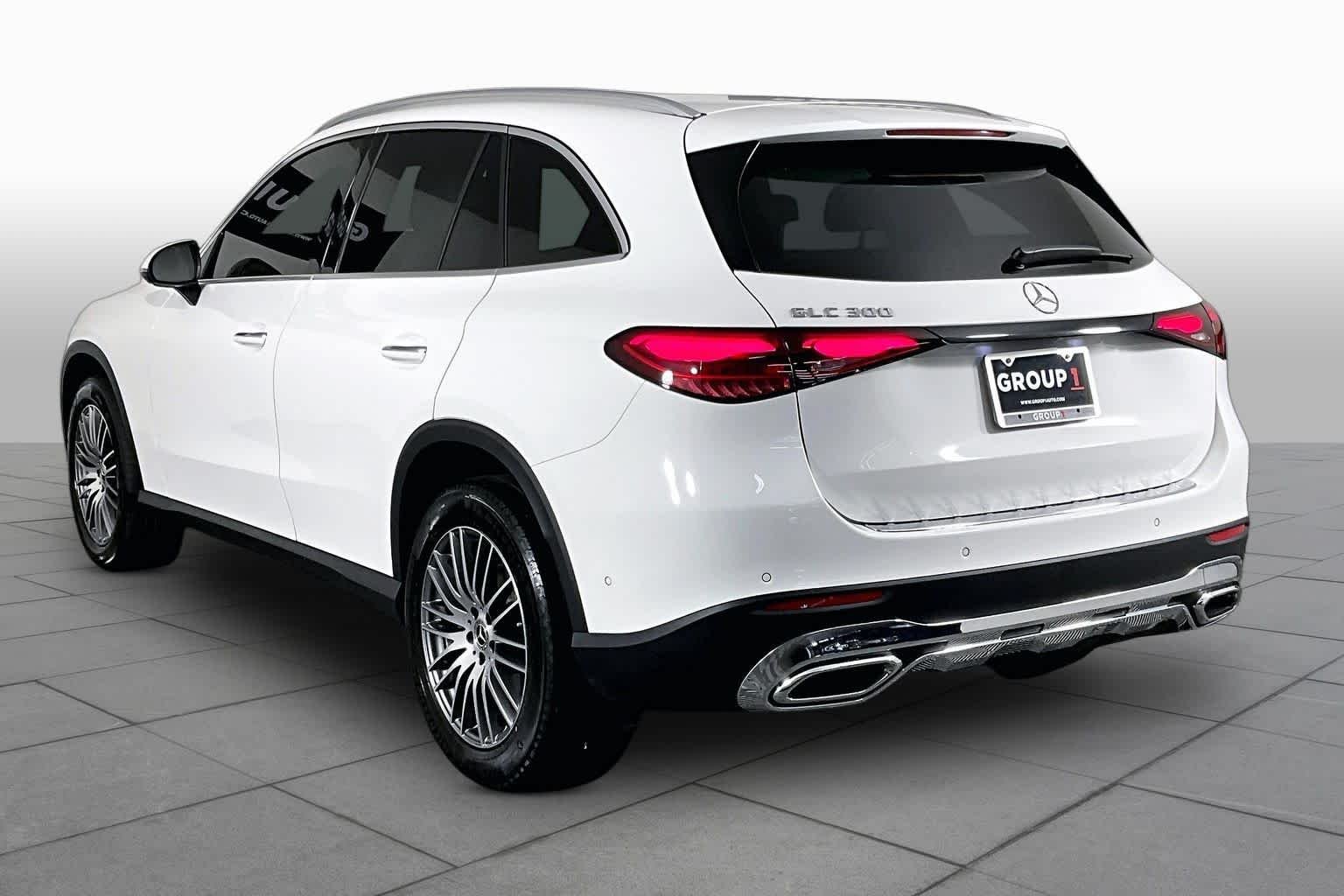 Used 2026 White Mercedes-Benz GLC 300 image 10